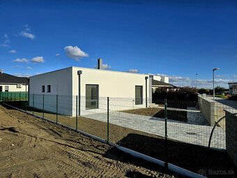 Typ: Rodinný dom Ulica: šípková 23 Obec: Kvetoslavov
Realitn