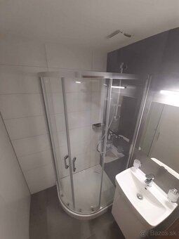 Centrum Real exkluzívne ponúka na predaj zariadený 2-izbový 