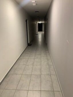 Ponúkame do prenájmu veľmi vkusný a moderný 3 izbový byt v n