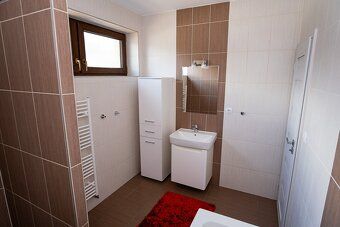 Ponúkame na prenájom 4-izbový byt/apartmán nachádzajúci sa n