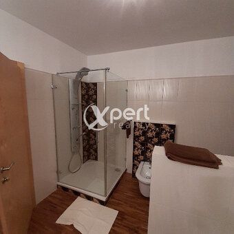 Typ: 4-izbový byt Ulica: Gazdovský rad Obec: Šamorín
Prenájo