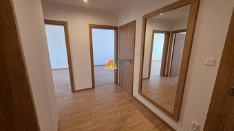 Ponúkame na prenájom priestranný (82,7 m²), kompletne a luxu