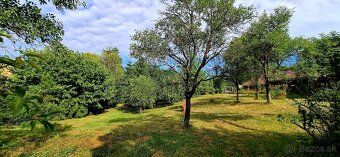 Vo výhradnom zastúpení RE/MAX Exclusive ponúkame na predaj r