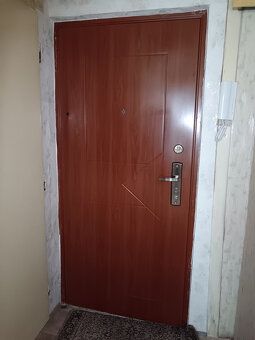 Ponúkame Vám na predaj 4 izbový byt v Nových Zámkoch, na tep