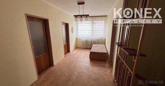 ID:3837 Ponúkame na predaj priestranný dvojgeneračný rodinný