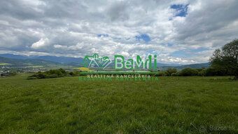 023-14-BEBR3a
 EXKLUZÍVNE na predaj atraktívne, slnečné, rov
