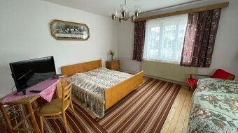Ponúkame na predaj starší rodinný dom v obci Lascov, vzdiale