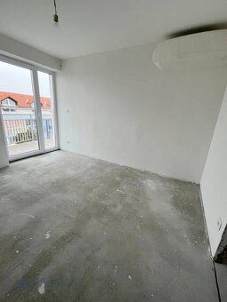 Ponúkame na predaj výborne dispozične riešený 3-izbový byt s