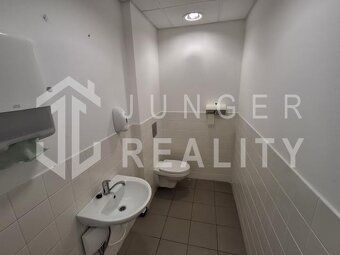 Jozef Junger – Realitný maklér ponúka na prenájom komerčné a
