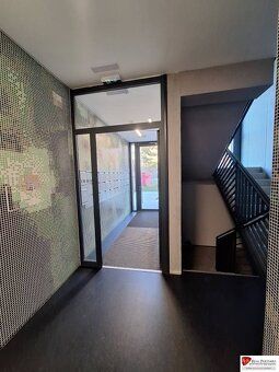 Byt sa nachádza na 1/6 p., tehla, výťah, o výmere 32 m2 z to