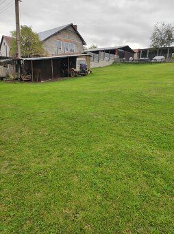 Ponúkam na predaj stavebný pozemok o výmere cca 600 m² v pok