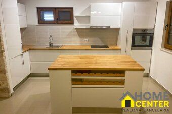 Ildikó Zauko, realitná maklérka HOME CENTER Vám ponúka na pr