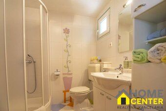 Realitná kancelária HOME CENTER Vám ponúka na predaj útulný 