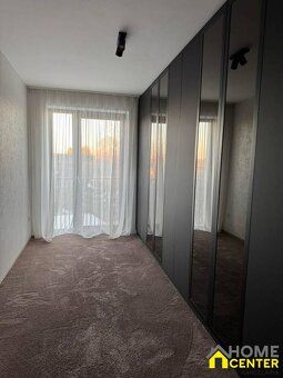 Henrieta Sokolai - realitná maklérka pre Komárno a okolie Vá