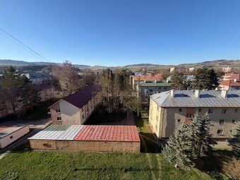 PEKNÉ BÝVANIE REALITNÁ KANCELÁRIA- ponúka na prenájom vätší 