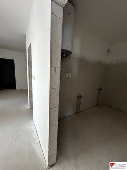 REB.SK ponúka na predaj 3 izbový byt s parkovacím miestom a 