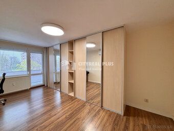 Výrazne znížená cena! Ponúkame Vám na predaj kompletne prero