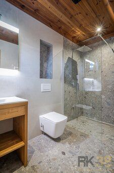 Ponúkame na predaj exkluzívny apartmán s veľkorysou terasou,