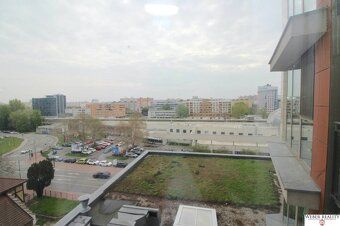 Ponúkame na prenájom 2-izbový, kompletne zariadený byt na za