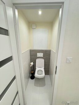 Ponúkam na prenájom 1 izbový byt po rekonštrukcii v meste Ro