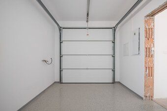 Ponúkam na predaj novostavbu 4 – izbového rodinného domu, vy