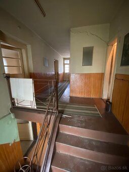 Rodinný dom v obci Slavoška Ponúkam na predaj rodinný dom v 