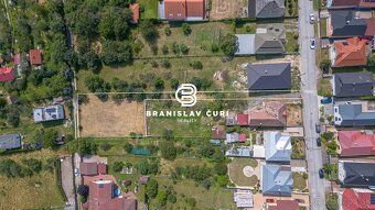 BRANISLAV ČURI vám ponúka na predaj pozemok v mestskej časti
