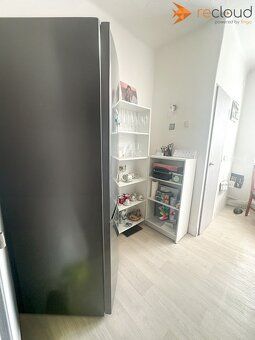 Na predaj priestranný 2-izbový byt v tehlovej bytovke na Žel