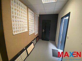 MAXEN Reality Centrum ponúka na predaj HALU s administratívn