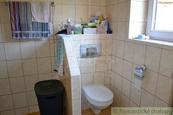 Výnimočné miesto s rodinným domom sa nachádza na rozľahlom v