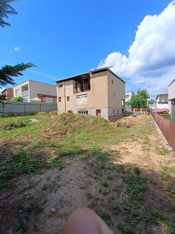 Predam starší 6 izbový RD v SABINOVE - výborná investícia s 