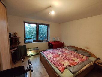 Ponúkame na predaj rozľahlý pozemok 5 816 m² s rozmermi prib