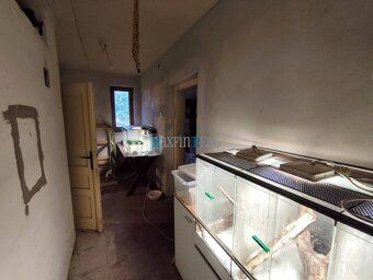 Ponúkame na predaj rozľahlý pozemok 5 816 m² s rozmermi prib