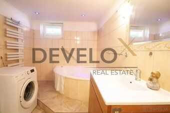 A DeveloX Reality eladásra kínál egy különálló, 105 m² alapt