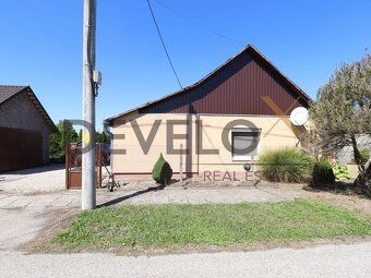 A DeveloX Reality eladásra kínál egy különálló, 105 m² alapt