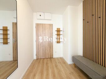 Typ: 2-izbový byt Ulica: Volgogradská Obec: Martin
ReElity R