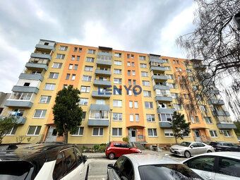 Lenyo Vám ponúka na prenájom 3 izbový byt s komfortnou rozlo