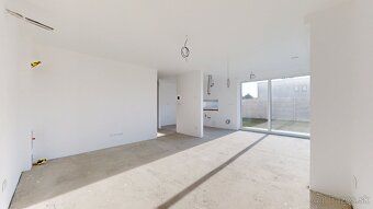 AVE estate Vám ponúka na predaj nadštandardný 5 izbový rodin