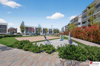 GREEN VILLAGE | vila dom | 2-izbový byt | loggia 10 m² | par