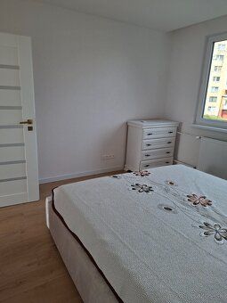 Ponúkam na prenájom 3 izbový byt s balkónom v Poprade Juh 3.