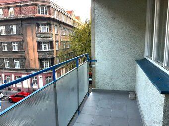 Prenajmem 2-izbový byt (64m2) v centre mesta na tichej ulici