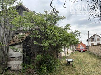 ID:3866 Ponúkame na predaj starší kamenný dom v obci Poruba 