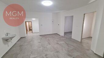 Ponúkame na prenájom reprezentatívne priestory v kompletne z
