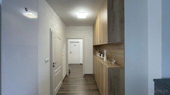 TOP PONUKA - SAMOSTATNÝ - 4 i Bungalov- Krásny, moderný,zari