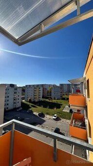 I am offering a high-standard, fully furnished 2-room apartm