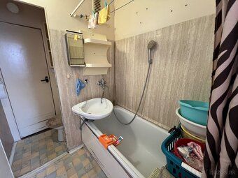 Sprostredkujeme predaj 2,5 izbového bytu s veľkým balkónom n