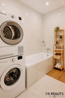 DOSPA Reality ponúka na prenájom moderný, priestranný 3-izbo