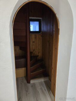 Prenájom 5-izbového mezonetového bytu, 110 m² – Škultétyho u