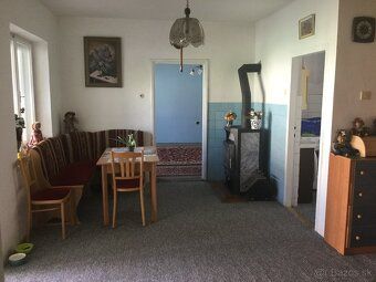Predam rodinny dom v obci Prievaly,3+1 a 1+1,zahrada 1360,2k