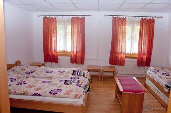 Ponúkame na predaj rekreačný areál (budovy s vybavením) s po